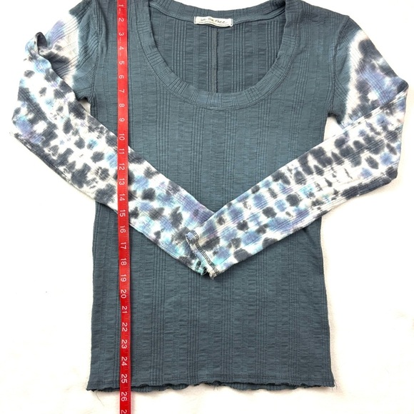 We The Free Women's Blue/Gray Tie-Dye Scoop Neck Long Sleeve Ribbed Top Size XL - Picture 14 of 16